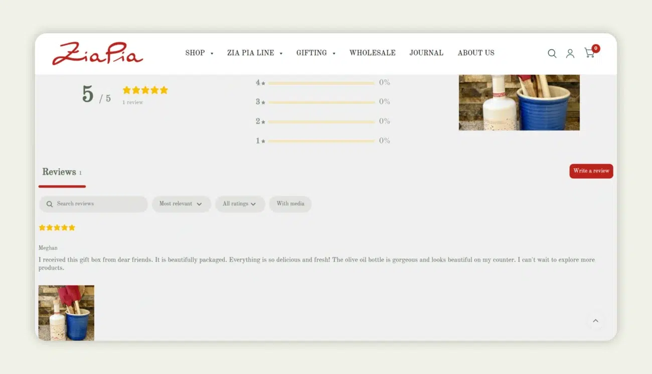 Social proof (reviews and rating) displayed on Zia Pia’s ecommerce PDP